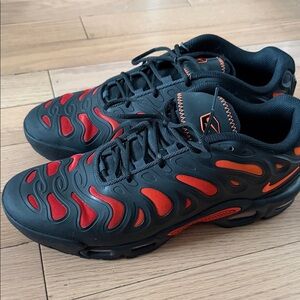 Nike Men's air max drift Black and red Sneakers